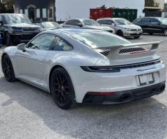 2024 Porsche 911 Carrera 4 GTS Coupe - Auto exótico